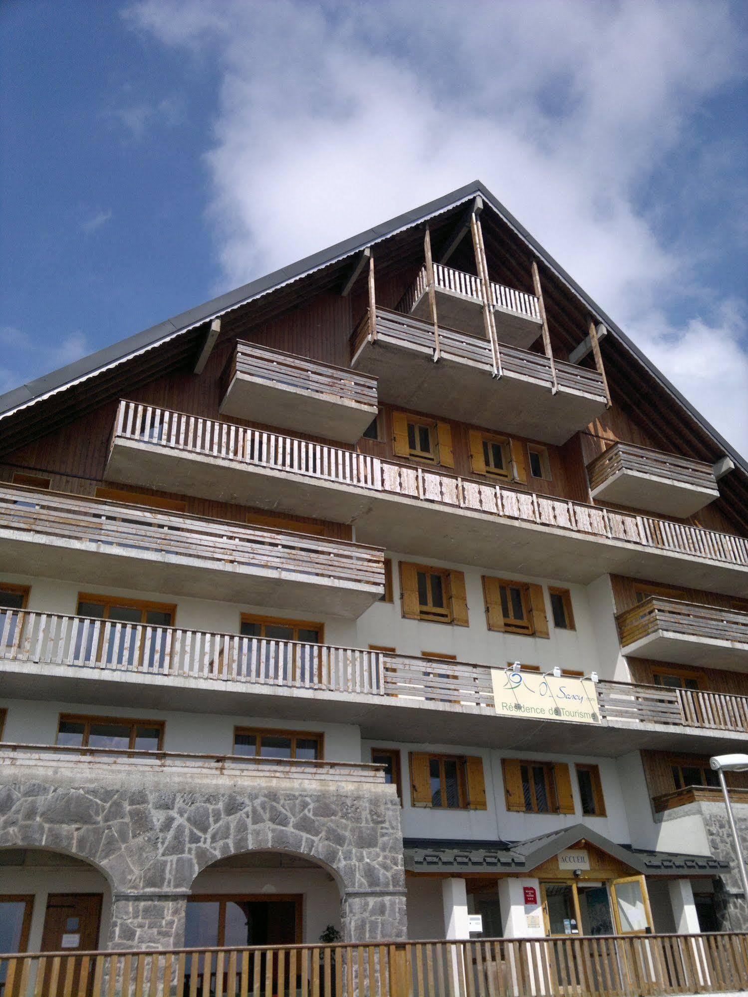 سوبر بيس O - Sancy Residence De Tourisme المظهر الخارجي الصورة