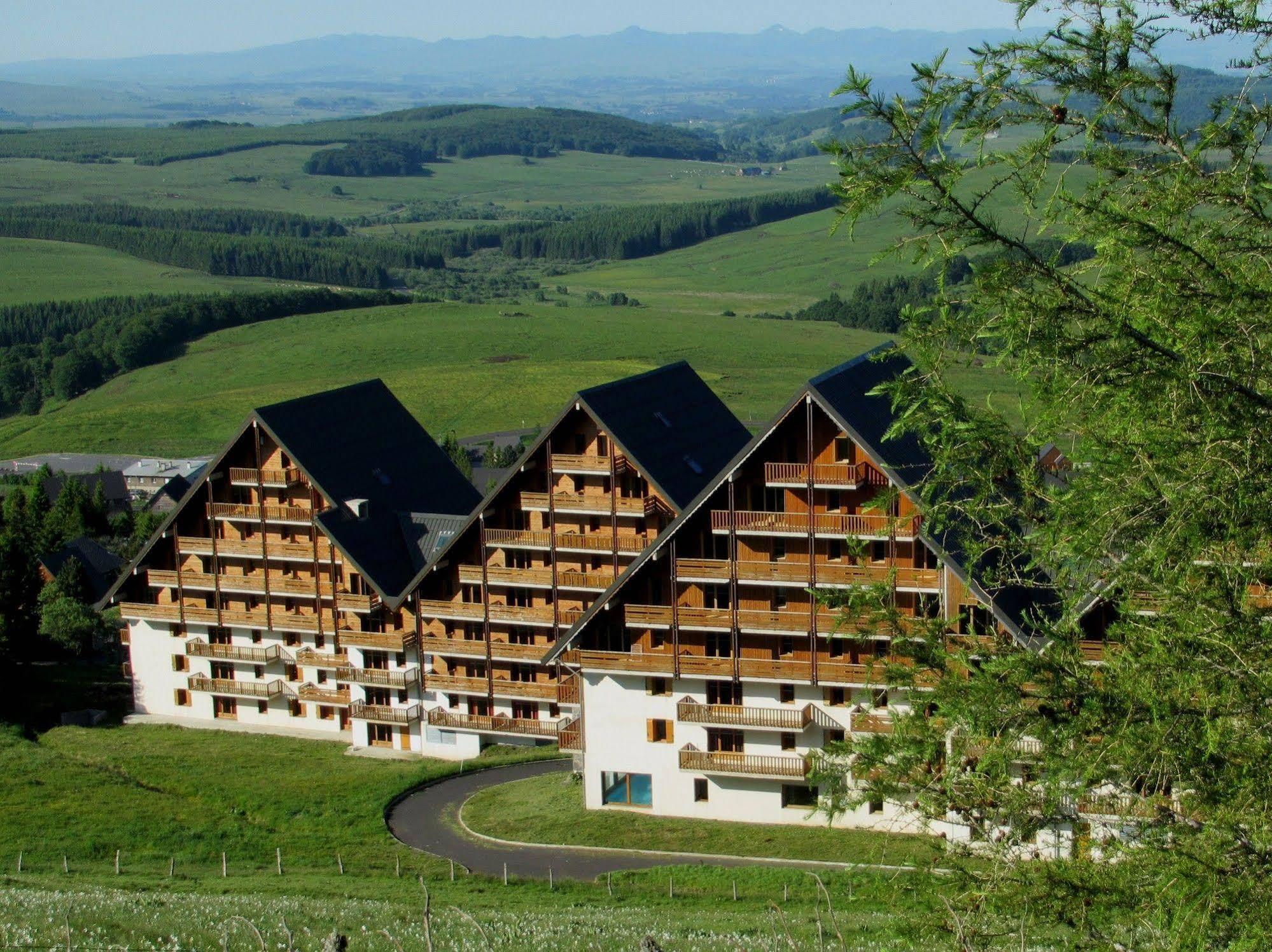 سوبر بيس O - Sancy Residence De Tourisme المظهر الخارجي الصورة
